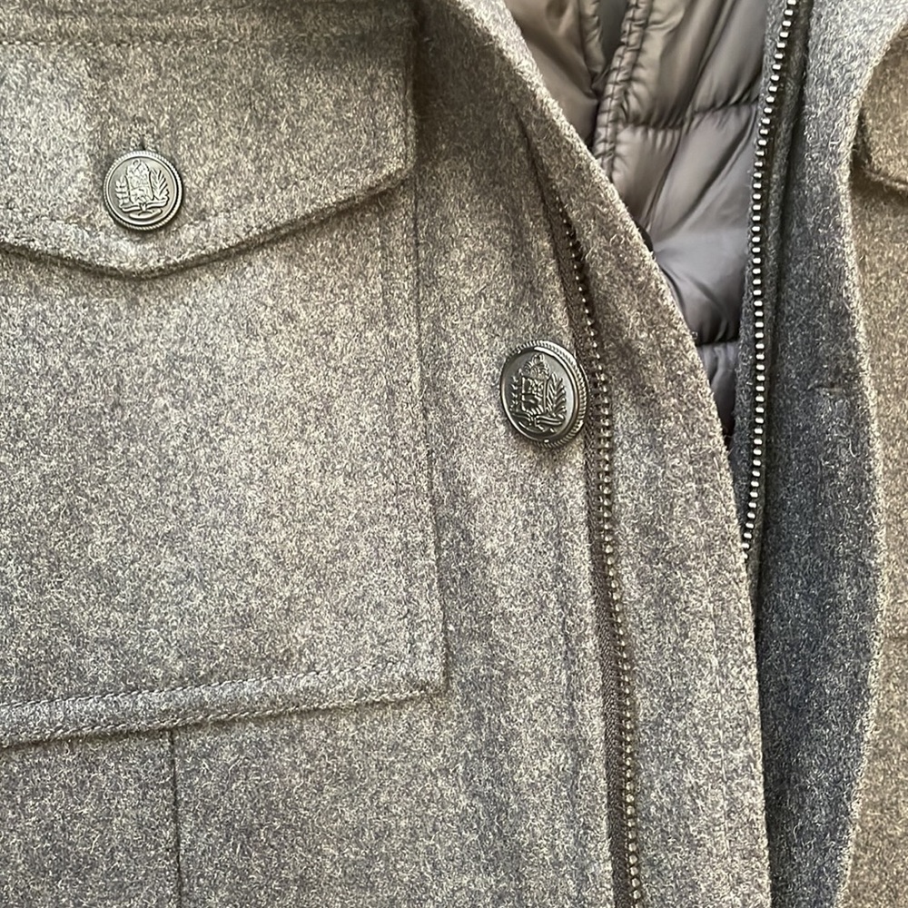 Guess insulated Winter Jacket- New Condition Sz L - Picture 3 of 12